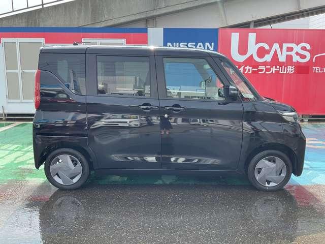 ルークス ６６０　Ｘ　４ＷＤ　９インチ純正ナビ　片側電動スライドドア（9枚目）