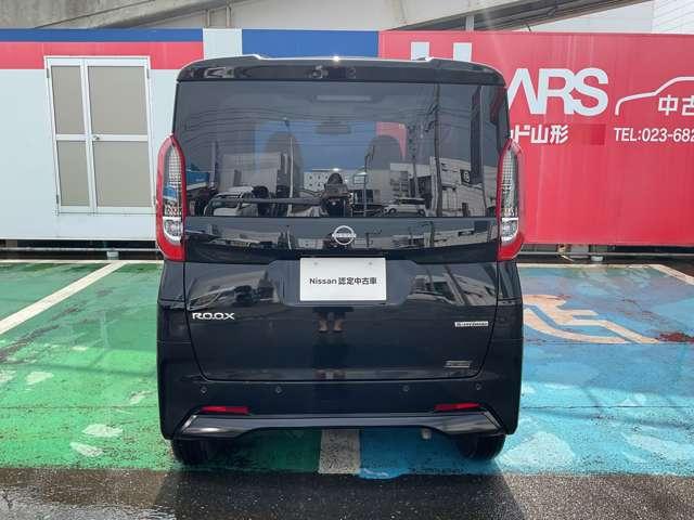 ルークス ６６０　Ｘ　４ＷＤ　９インチ純正ナビ　片側電動スライドドア（11枚目）