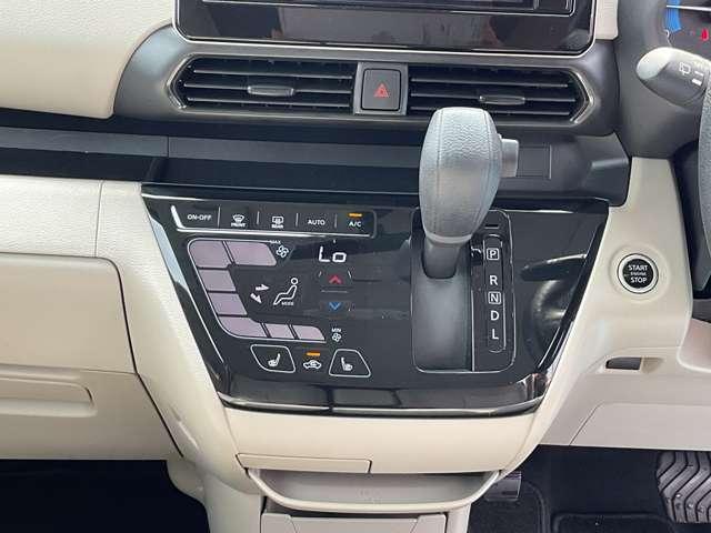 ルークス ６６０　Ｘ　４ＷＤ　９インチ純正ナビ　片側電動スライドドア（18枚目）