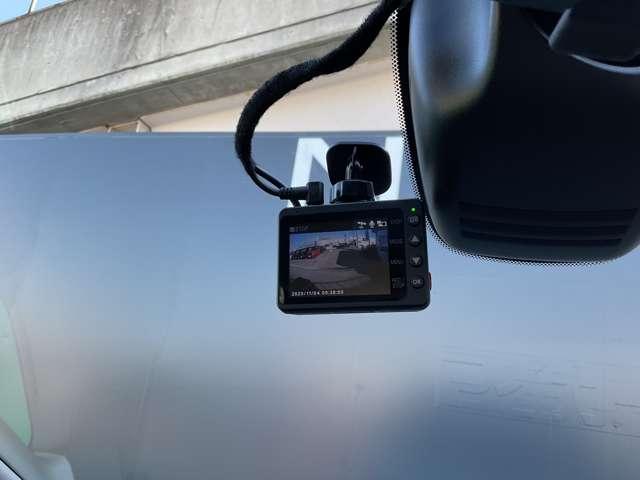 ☆万が一のアクシデントもしっかり記録してくれる安心のドライブレコーダー☆