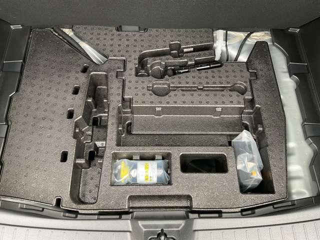 ノート 1.2 X 9インチ純正ナビ シートヒーター USB(15枚目)