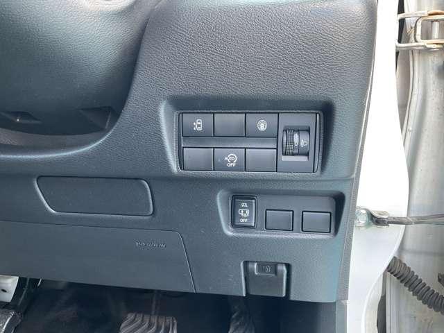 ルークス ６６０　ハイウェイスターＸ　４ＷＤ　９インチ純正ナビ　片側電動スライドドア（4枚目）