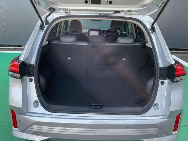 ノート S FOUR 9インチ純正ナビ シートヒーター USB(12枚目)