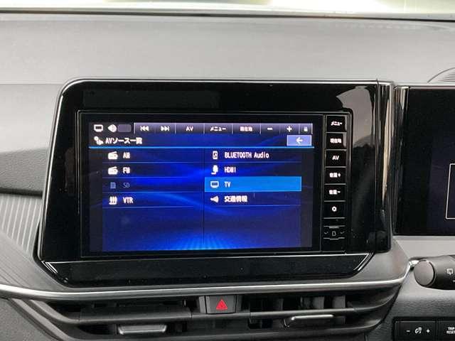 ノート １．２　Ｘ　ＦＯＵＲ　４ＷＤ　９インチ純正ナビ　シートヒーター　ＵＳＢ（2枚目）