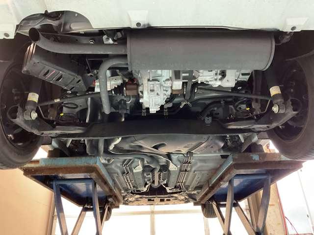 ノート １．２　Ｘ　ＦＯＵＲ　４ＷＤ　９インチ純正ナビ　シートヒーター　ＵＳＢ（5枚目）