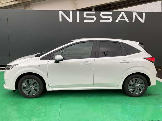 ノート １．２　Ｘ　ＦＯＵＲ　４ＷＤ　９インチ純正ナビ　シートヒーター　ＵＳＢ（7枚目）