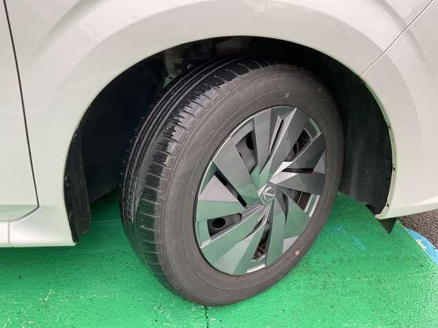 ノート １．２　Ｘ　ＦＯＵＲ　４ＷＤ　９インチ純正ナビ　シートヒーター　ＵＳＢ（9枚目）