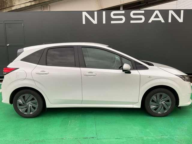 ノート １．２　Ｘ　ＦＯＵＲ　４ＷＤ　９インチ純正ナビ　シートヒーター　ＵＳＢ（11枚目）