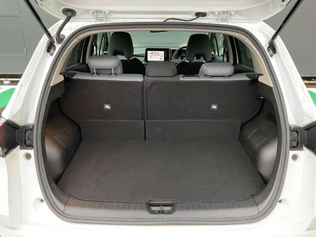 ノート １．２　Ｘ　ＦＯＵＲ　４ＷＤ　９インチ純正ナビ　シートヒーター　ＵＳＢ（13枚目）