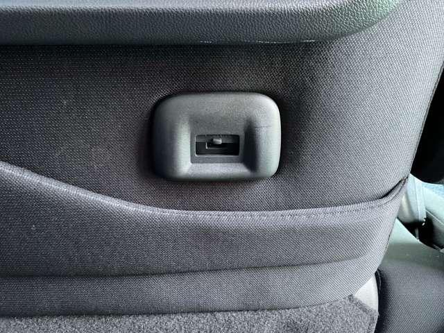 ルークス ６６０　ハイウェイスターＸ　４ＷＤ　９インチ純正ナビ　片側電動スライドドア（18枚目）