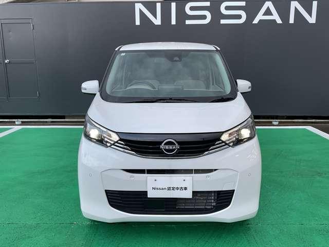 デイズ ６６０　Ｘ　４ＷＤ　９インチ純正ナビ　アラウンドビューＭ　ＵＳＢ（9枚目）