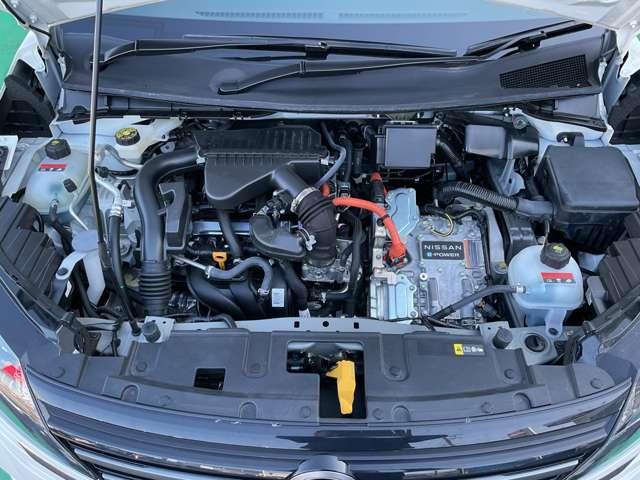 ノート １．２Ｓ　ＦＯＵＲ　４ＷＤ　９インチ純正ナビ　シートヒーター　ＵＳＢ（9枚目）