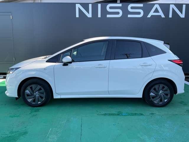 ノート １．２Ｓ　ＦＯＵＲ　４ＷＤ　９インチ純正ナビ　シートヒーター　ＵＳＢ（10枚目）