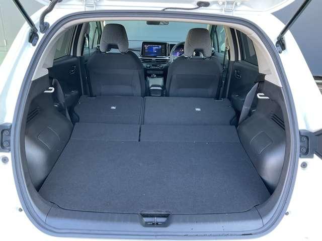 ノート １．２Ｓ　ＦＯＵＲ　４ＷＤ　９インチ純正ナビ　シートヒーター　ＵＳＢ（14枚目）