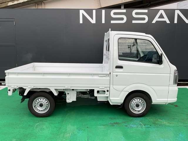 NT100クリッパートラック 660 DX 4WD AM/FMラジオ MT車(4枚目)