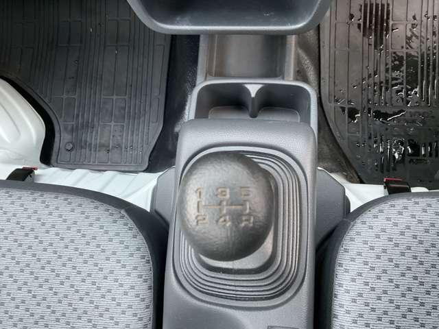 NT100クリッパートラック 660 DX 4WD AM/FMラジオ MT車(13枚目)