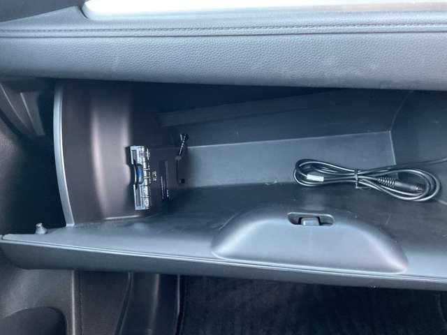 フィットハイブリッド １．５　ハイブリッド　Ｆパッケージ　社外ナビ　ＵＳＢ　ＥＴＣ（3枚目）