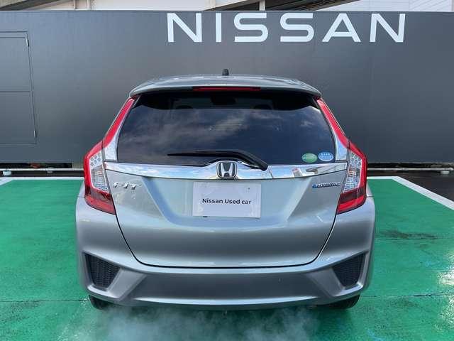 フィットハイブリッド １．５　ハイブリッド　Ｆパッケージ　社外ナビ　ＵＳＢ　ＥＴＣ（11枚目）