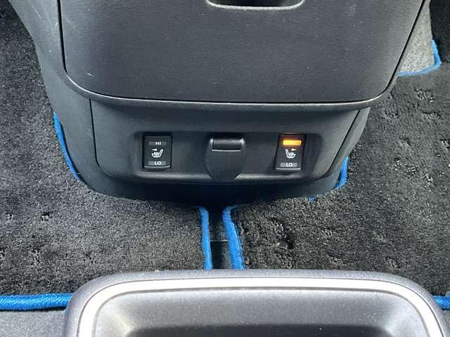 セレナ 1.2 e-POWER ハイウェイスター V 防水シート 純正ナビ プロパイ ETC(8枚目)