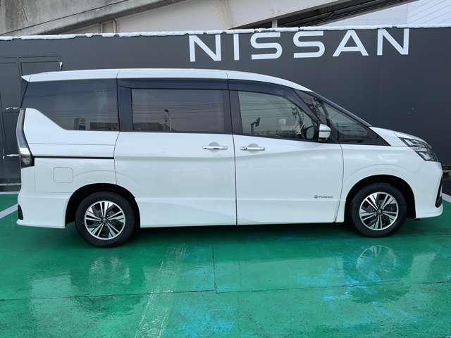 セレナ 1.2 e-POWER ハイウェイスター V 防水シート 純正ナビ プロパイ ETC(15枚目)