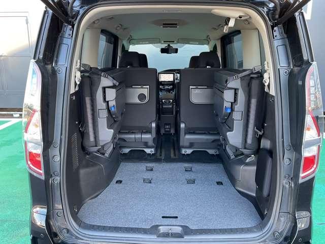 ���Y�Z���i�́A�V�[�g�A�����W���L�x�I��Ԑl����ו��ɍ��킹�ėl�X�ȃV�[���ɑΉ��I