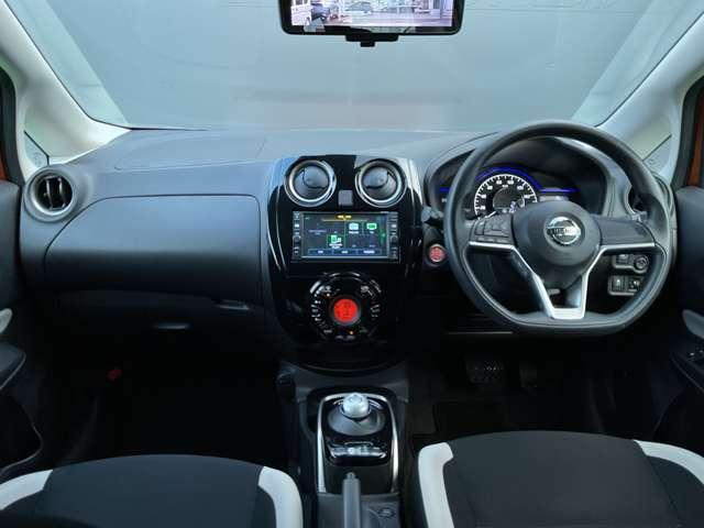 �t�����g�K���X���傫���̂ŁA�L�����E�łƂĂ��^�]���₷�����Ԃł��i���f�ցf���j