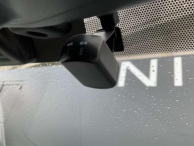 ��������̃A�N�V�f���g����������L�^���Ă������S�̃h���C�u���R�[�_�[��