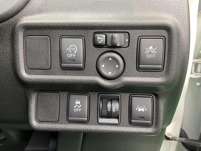 �A�C�h�����O�X�g�b�v�̃I�t�{�^���A�Փˌy���u���[�L�A������h�~�A���[���L�[�v�A�V�X�g�Ȃǂ̈��S������������