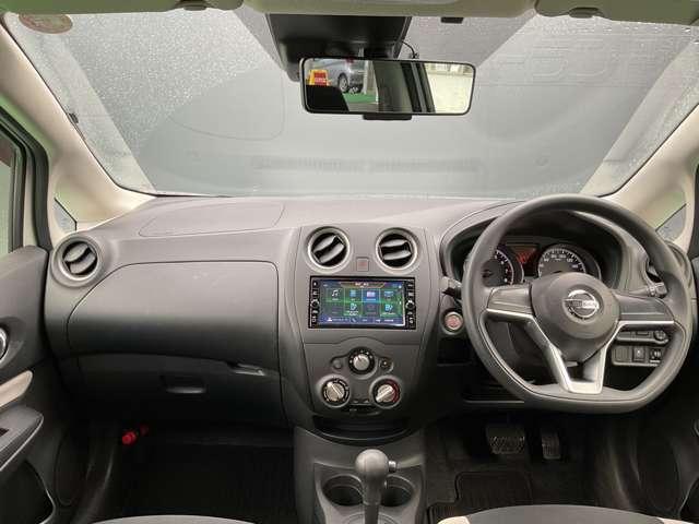 �t�����g�K���X���傫���̂ŁA�L�����E�łƂĂ��^�]���₷�����Ԃł��i���f�ցf���j