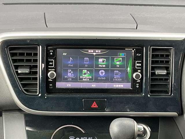 �V�C���`�����i�r�Q�[�V�����t���i�l�l�R�P�U�c�v�j�s���������Ɉē����Ă���܂��B�a�����������������Ōg�јA���ł̉��y�Đ���b�c�A�c�u�c���\�ł���