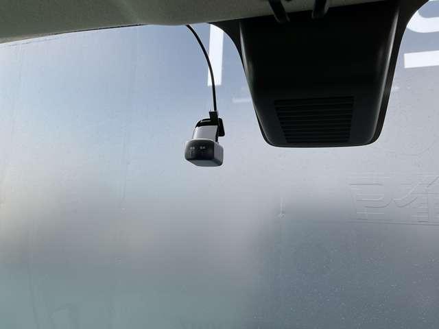 ��������̃A�N�V�f���g����������L�^���Ă������S�̃h���C�u���R�[�_�[��