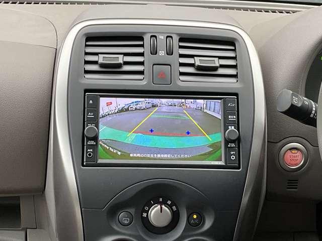 �o�b�N�J�������ڂŒ��Ԏ������S��