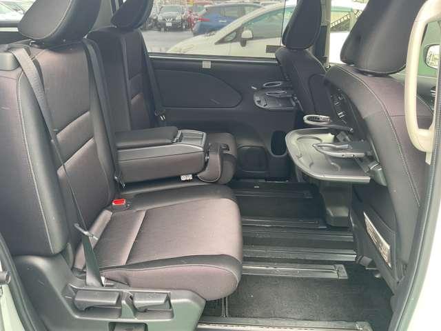 セレナ ２．０　ハイウェイスター　プロパイロット　エディション　４ＷＤ　７インチ純正ナビ　ＥＴＣ　ＵＳＢ（34枚目）