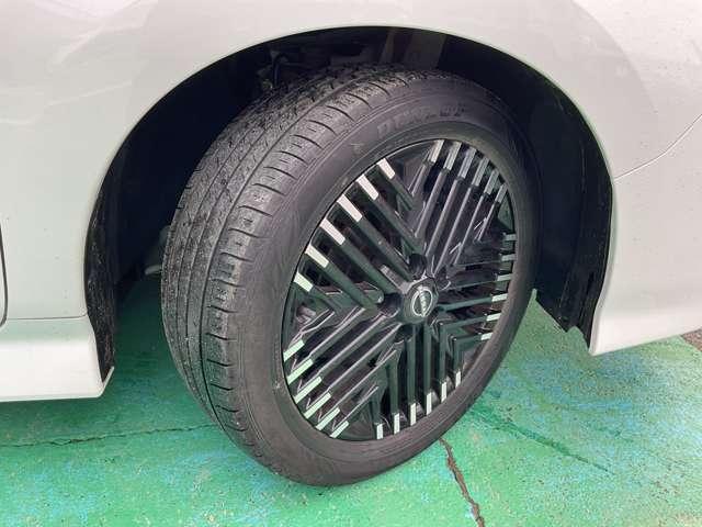 �^�C���T�C�Y�͂Q�P�T�^�T�O�q�P�V�����A���~�z�C�[���t���I�i�ă^�C�������j�~�^�C���A�z�C�[�������������Ă���܂���