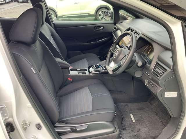 �X�ܓW����ɂ��펞�I�肷����̂��N���}�𑽐��W�����Ă���܂��̂ŁA���Б����^��ŉ�����