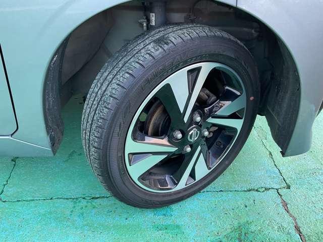 �^�C���T�C�Y�͂P�U�T�^�T�T�q�P�T�����A���~�z�C�[���t���I�i�ă^�C�������j�~�^�C���A�z�C�[�������������Ă���܂���