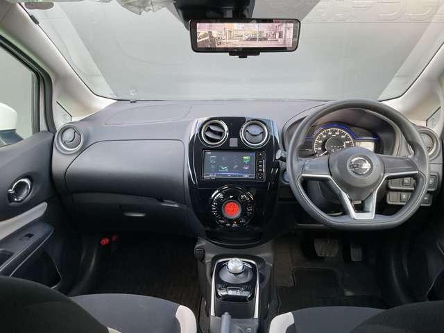 �t�����g�K���X���傫���̂ŁA�L�����E�łƂĂ��^�]���₷�����Ԃł��i���f�ցf���j