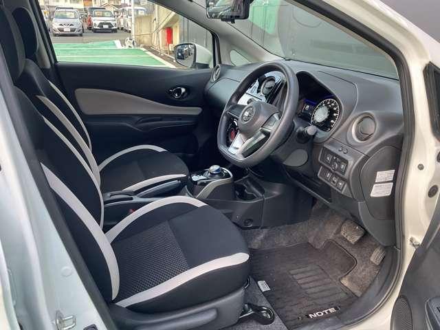 �X�ܓW����ɂ��펞�I�肷����̂��N���}�𑽐��W�����Ă���܂��̂ŁA���Б����^��ŉ�����