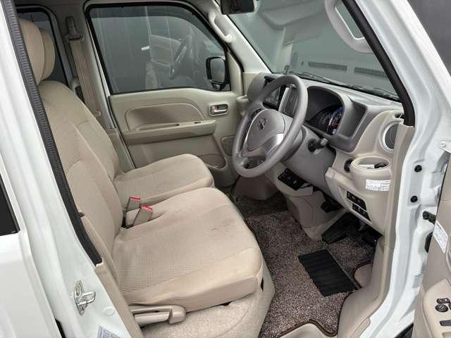 ＮＶ１００クリッパーリオ ６６０Ｅハイルーフ　４ＷＤ　社外ナビ／シートヒーター（12枚目）