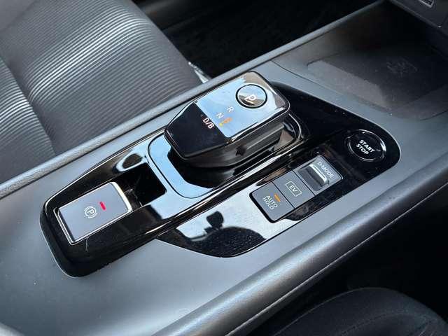 ノート 1.2 X FOUR 4WD プロパイロット/メーカーナビ(3枚目)