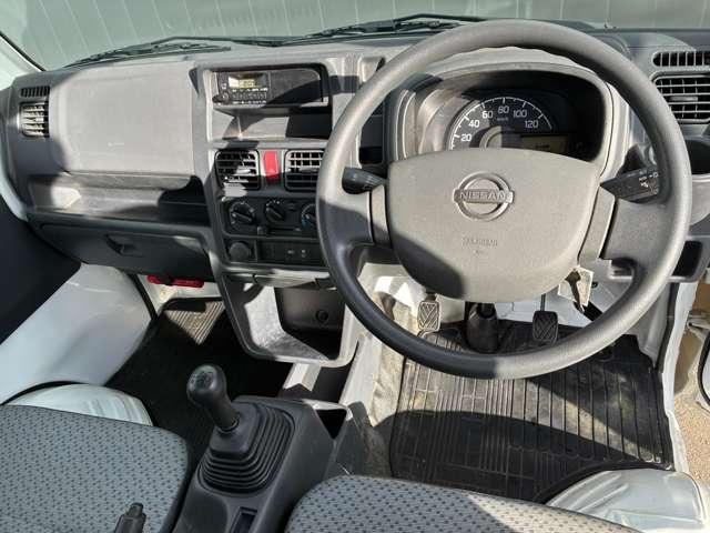 NT100クリッパートラック 660 DX ラジオチューナー/荷台マット(2枚目)