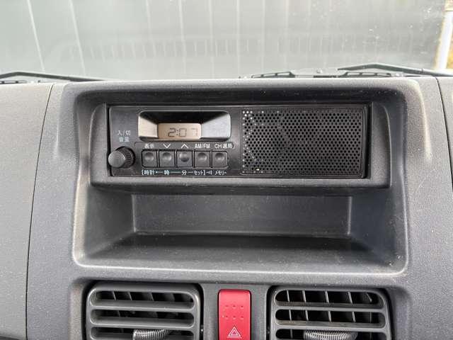NT100クリッパートラック 660 DX ラジオチューナー/荷台マット(4枚目)