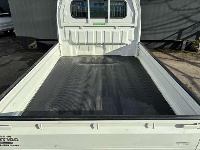 NT100クリッパートラック 660 DX ラジオチューナー/荷台マット(10枚目)