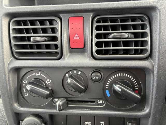 NT100クリッパートラック 660 DX ラジオチューナー/荷台マット(14枚目)