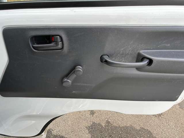 NT100クリッパートラック 660 DX ラジオチューナー/荷台マット(17枚目)