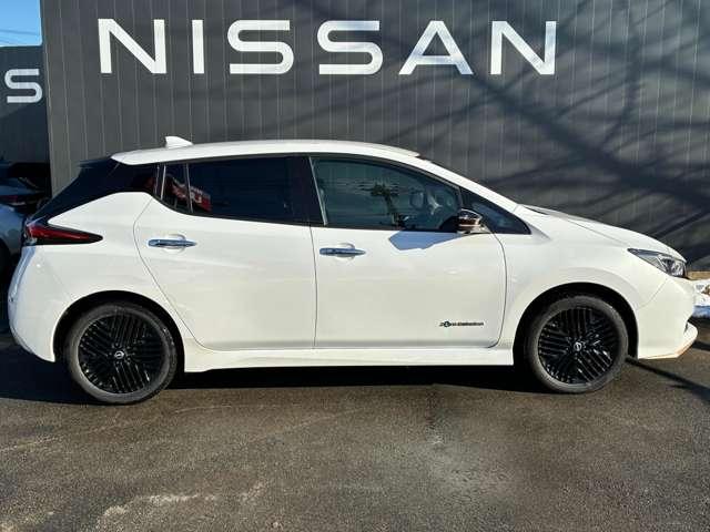 リーフ ｅ＋　Ｘ　９０周年記念車　プロパイロット／ＥＴＣ２．０（7枚目）