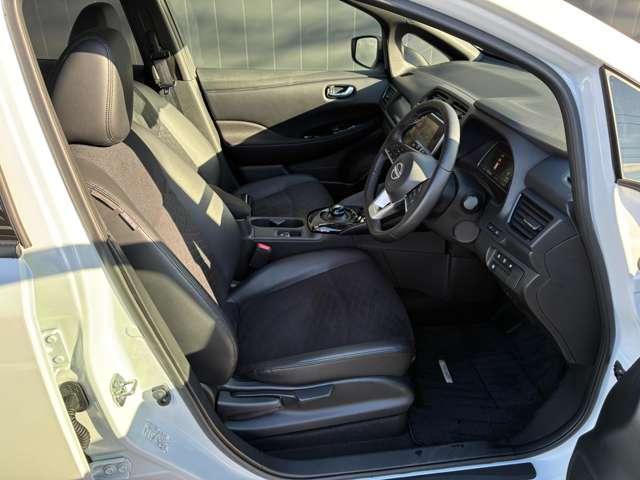 リーフ ｅ＋　Ｘ　９０周年記念車　プロパイロット／ＥＴＣ２．０（12枚目）