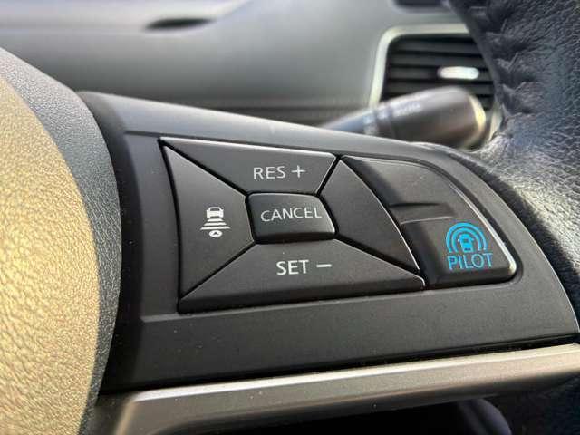 セレナ 2.0 ハイウェイスター Vセレクション 4WD TVコントロールキット/後席モニター(20枚目)