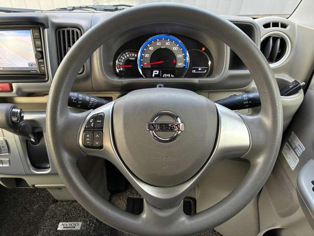 �X�e�A�����O�͈���₷���A�������߂��\�Ȃ̂Ŕw��ɍ��킹�Ă��g�����������܂��i�O�O�j��