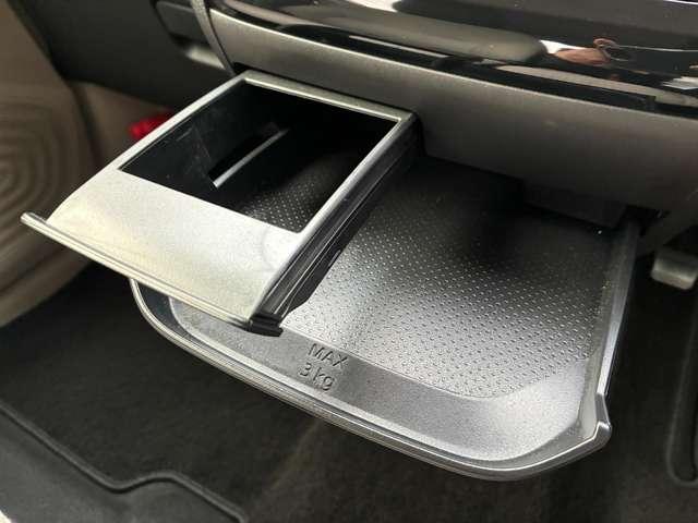 デイズ ６６０　Ｘ　４ＷＤ　９インチナビ　バックカメラ　ＵＳＢソケット（19枚目）